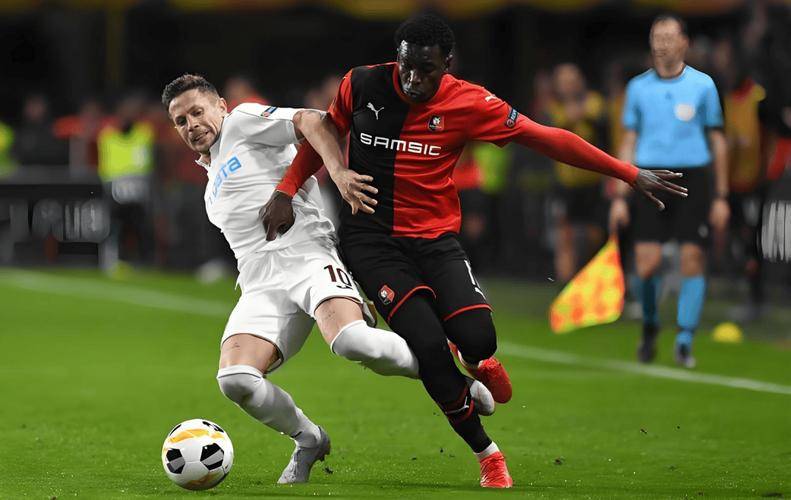 lol投注-包含里昂主场-击败尤文图斯，晋级欧冠四强的词条